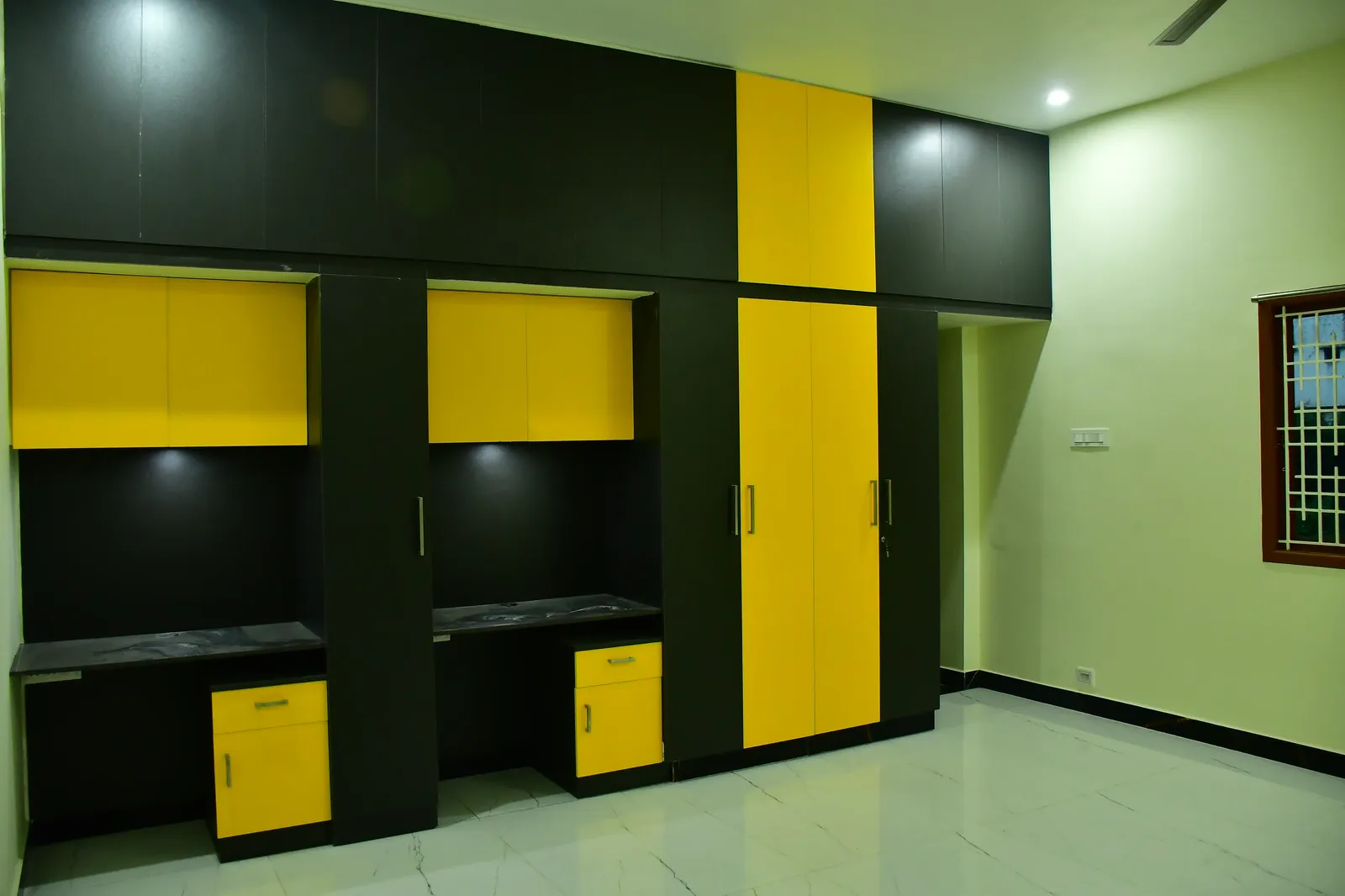 Sivan Interior 2